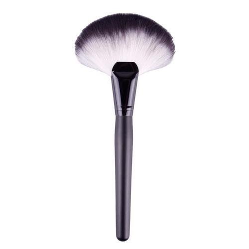 Easy Use Woman Makeup Large Fan Blush Powder Brush Foundation 02