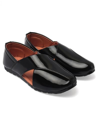 Image of SIYA Cross Strap Peshawari Juti Shoes for Boys