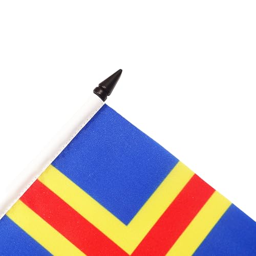 Image of AZ FLAG Aland Table Flag 5'' x 8'' - Aland - Finland Desk Flag 21 x 14 cm - Black plastic stick and base