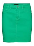 falda color verde militar combinar Tiene detalles distintivos de la marca
