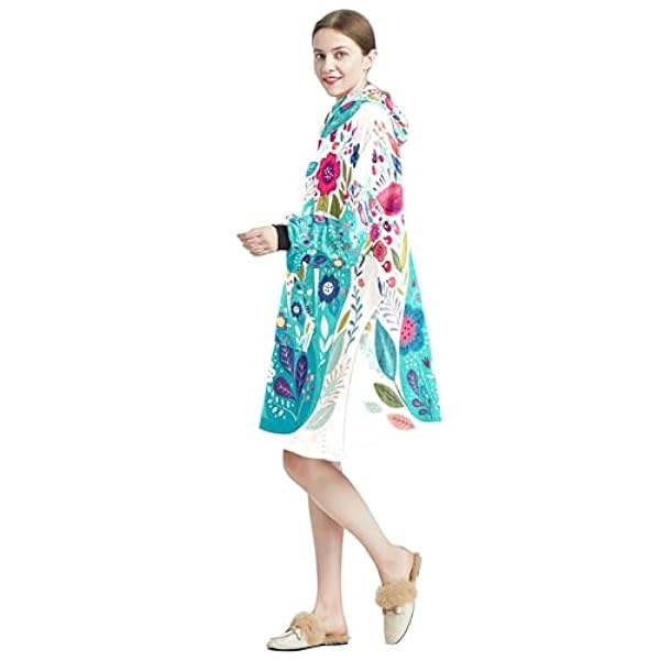 Draagbare deken Hoodie,Oversized Hooded Deken Sweatshirt, Kitty Omringd door Vogels Bloemen Lieveheersbeestjes, Meerkleurig, One Size