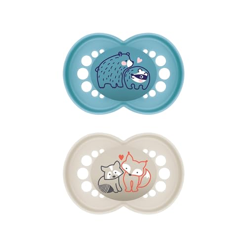 MAM Original Pure Schnuller im 2er-Set, zahnfreundlicher Baby Schnuller aus nachhaltigem & bio-erneuerbarem Material, Sauger aus MAM SkinSoft Silikon, mit Schnullerbox, 16+ Monate, Bär/Fuchs