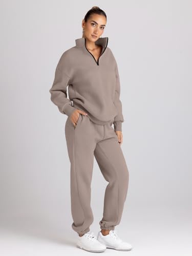 Trendy Queen Womens Sweatsuits 2 Piece Outfits Fall Lounge Sweat Sets Half Zip Sweatshirts with Baggy Sweatpants3