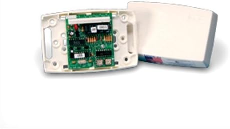 Modulo di espansione delle uscite DMP 716 con coperchio rimosso, che mostra la scheda del circuito.