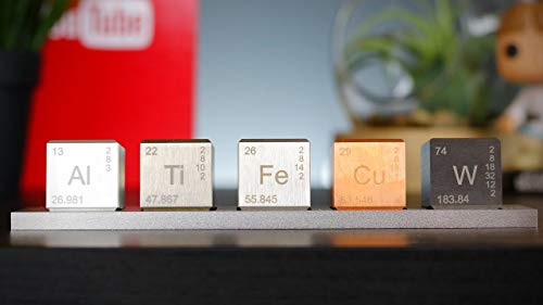 Cubes métalliques de tungstène titane cuivre aluminium fer avec base