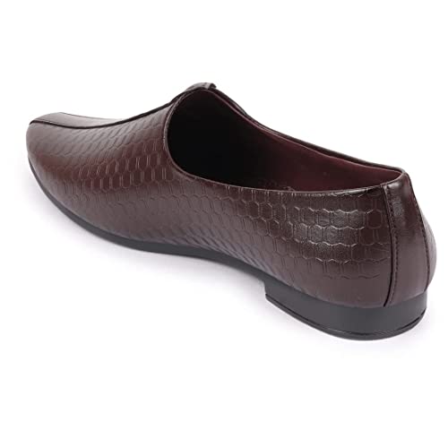 FAUSTO Basics Men Embossed Design Ethnic Slip On Juttis and Mojaris