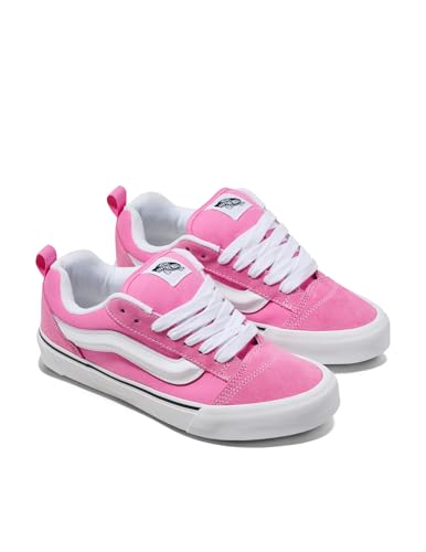 Image of Vans Unisex-Adult Knu Skool Shoe - '90s Retro Puffy Low-Top Fashion Sneakers for Men & Women