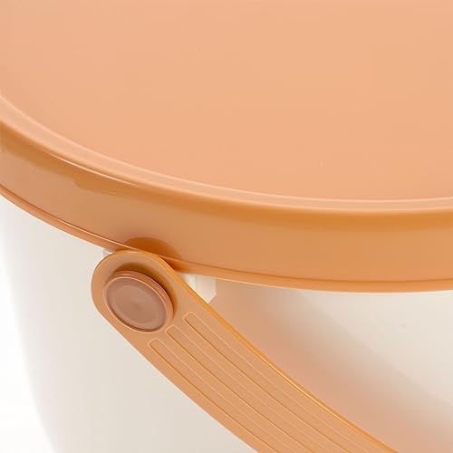 Garder vos jouets rangés grâce au seau plastique avec couvercle