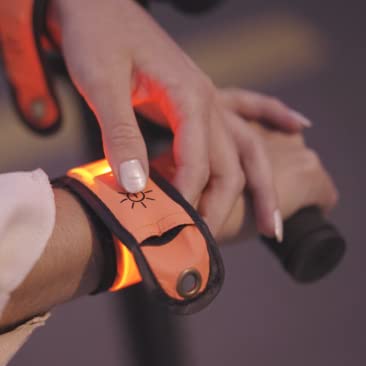 Pulsera de luz intermitente con espejo retrovisor integrado para scooter 5