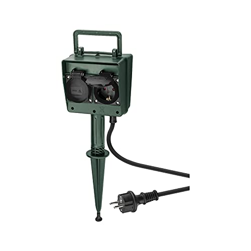 goobay Gartensteckdose 4-Fach, mit Erdspieß & 2m Kabel, IP44 spritzwassergeschützte Außensteckdose, GS geprüft, für Garten & Außenbereich - 55943