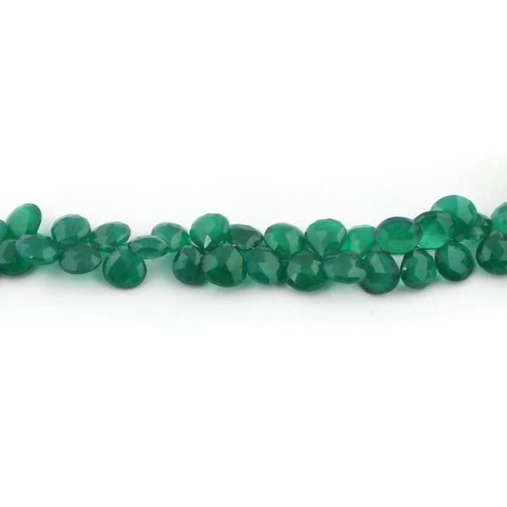 Perles cœur onyx vert pour créer des colliers bohèmes chics à porter au quotidien