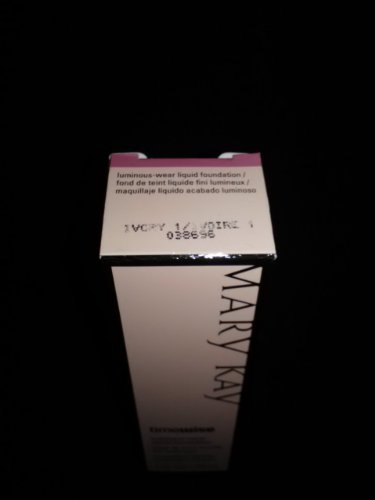 Mary Kay TimeWise Luminous-Wear Liquid Foundation for Normal/Dry Skin (Ivory 1)