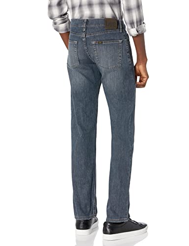 Image of Lee Men's Cotton Blend and Polyester Regular Fit Straight Leg Jeans