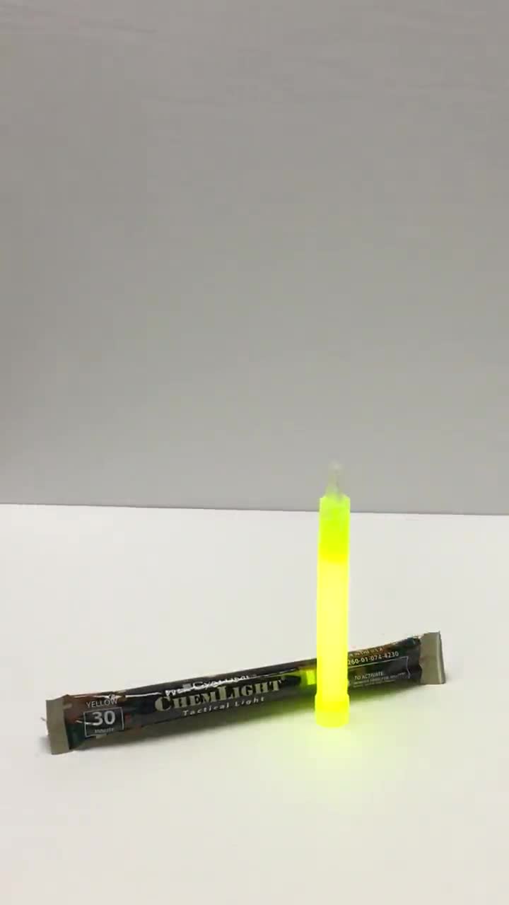 LC Industries ChemLight 6 Pouces JAUNE – Boîte De 10 Bâtons Lumineux Qualité Militaire L22