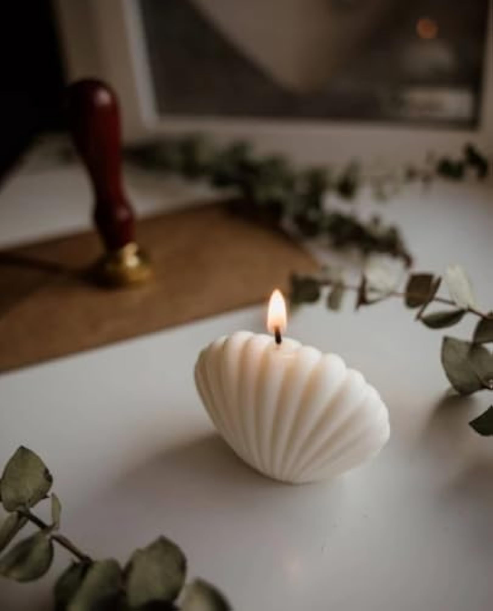Decorative Shell-Shaped Candle, Gift for Home Decor