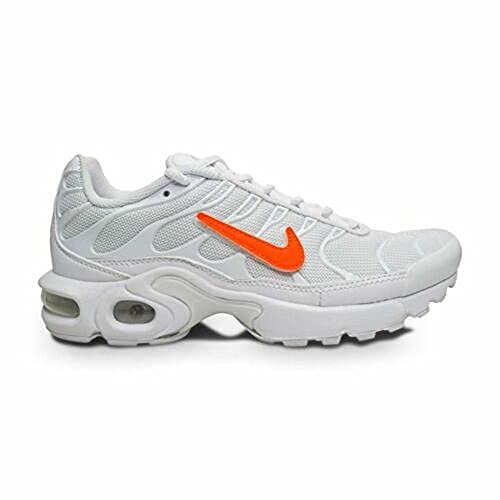 Nike Tuned 1 Air Max Plus la chaussure blanche idéale pour les journées de cours