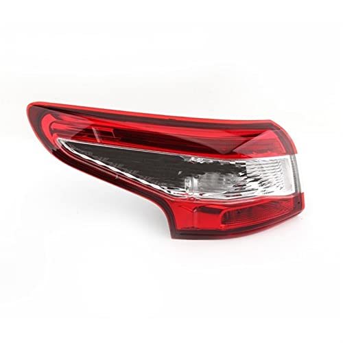 Feu arriere gauche Nissan Qashqai fissure remplacez votre optique pour reussir le controle technique