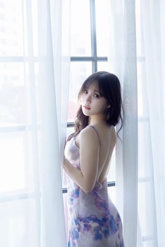 【Amazon.co.jp 限定】 稲場愛香 写真集 Amazon限定カバーVer.のサムネイル