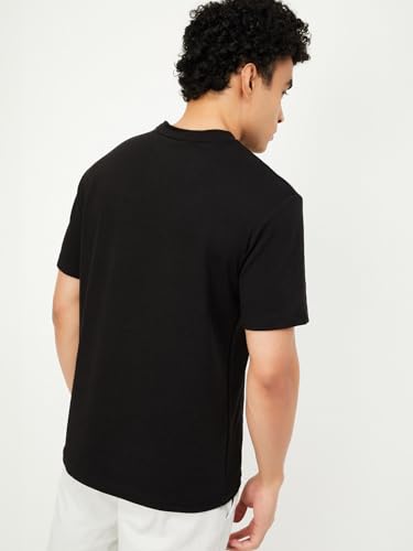 Image of Max Men's Solid Regular Fit T-Shirt