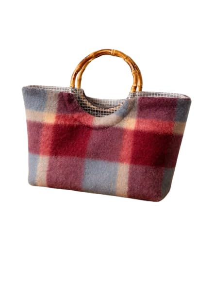 Sac upcycling modèle Bim vintage idéal pour vos sorties citadines chic
