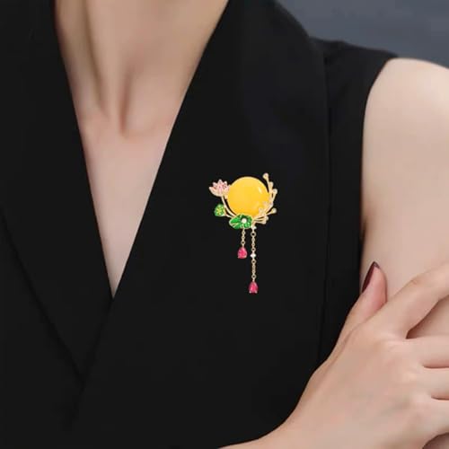 Image of HETICA Women Animal Floral Brooch Pin Accessory Perfect as a Gift for Anniversary Celebrations, Parties, Or Everyday Wear