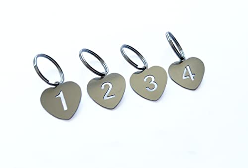 Etiquetas de acero inoxidable con forma de corazón con anillos, etiquetas de identificación de número huecadas con llaveros, numeradas 21 a 40 Cover