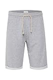 pull on denim bermuda shorts détails: Ceinture élastique avec cordon de serrage, deux poches latérales, poche arrière patch, Application logo, bas des jambes retournés, Blend est un membre de la « Better Cotton Initiative », la promotion de la production durable du coton.