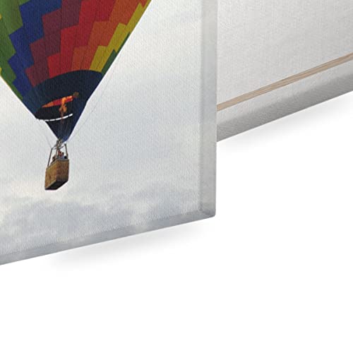 Montgolfière multicolore dans le ciel affiche poster pour bureau élégant