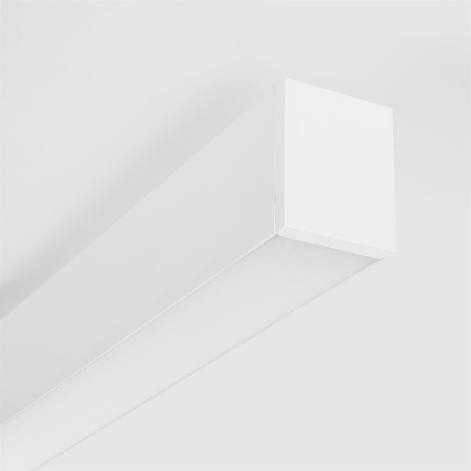 LEDKIA Barra Lineal LED 150 lm/W High efficiency LUXOR PRO Negro 40 W 120 c