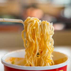 Miniatura 3 de Maruchan - Sopa instantánea de fideos ramen con sabor a camarón, 2.25 onzas, paquete de 6 (13.5 onzas en total)