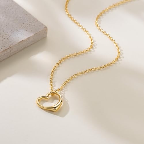 Gold Pendant Necklace 14K Gold Necklaces for Women Heart Pendant Cuteness and Dynamism Charm Heart Necklace for Women Trendy4