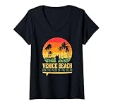 Photo Gallery donna vintage venice beach cavalca il polso dell oceano maglietta con collo a v Photo Gallery donna vintage venice beach cavalca il polso dell oceano maglietta con collo a v