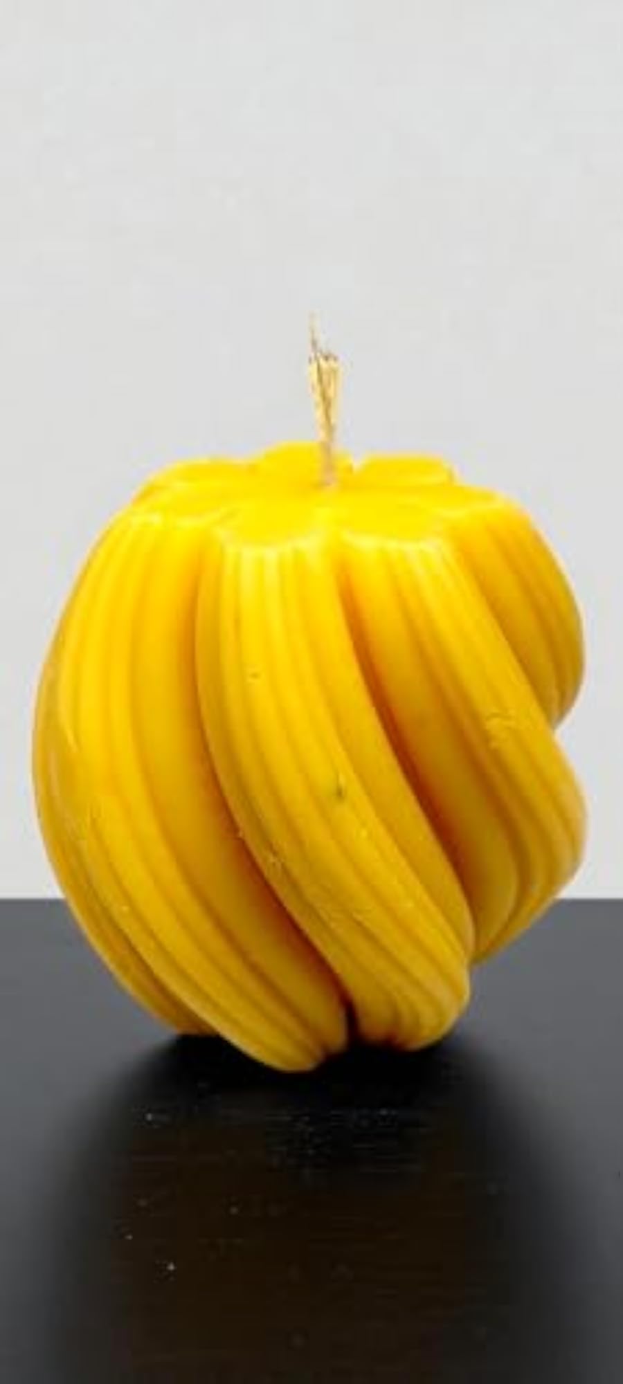 Decorative Spiral Beeswax Candle, Premium Gift