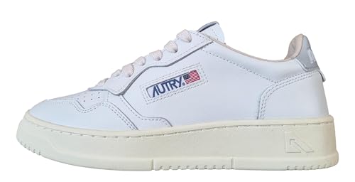 Sneakers Autry Medalist blanches pour un look urbain chic quotidien