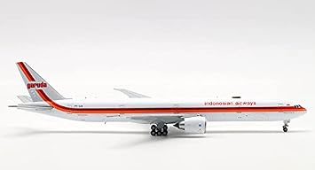 for JCWings for Garuda Indonesian B777-300ER PK-GIK Flaps Down 1/400 Plane Model