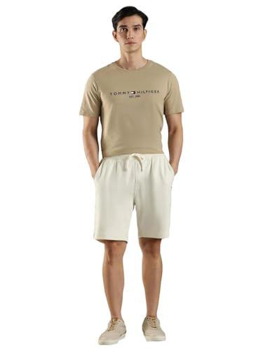 Image of Regular fit Solid mid Rise Shorts