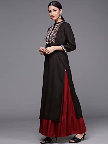 Image of Varanga Women Black Straight Kurta with Embroidered Yoke