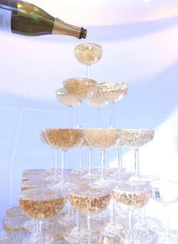 Amazon | プラスチックトライタンシャンパングラス シャンパンタワー7