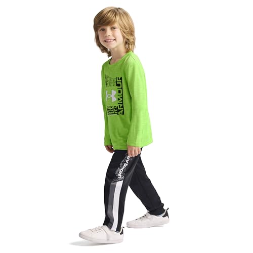 Image of Under Armour Boys' Long Sleeve Logo Graphic T-Shirt, Lightweight & Breathable, Relaxed Fit