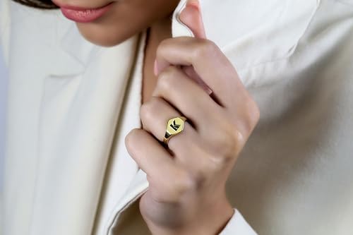 Bague hexagonale personnalisée nom de chat bijou d'exception