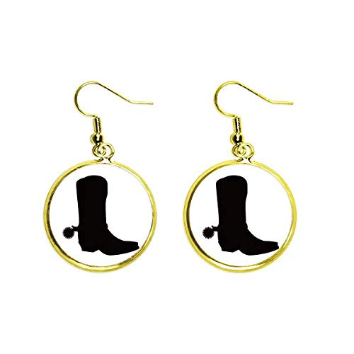 Botas altas mujer silueta en pendientes colgantes dorados que iluminan el rostro