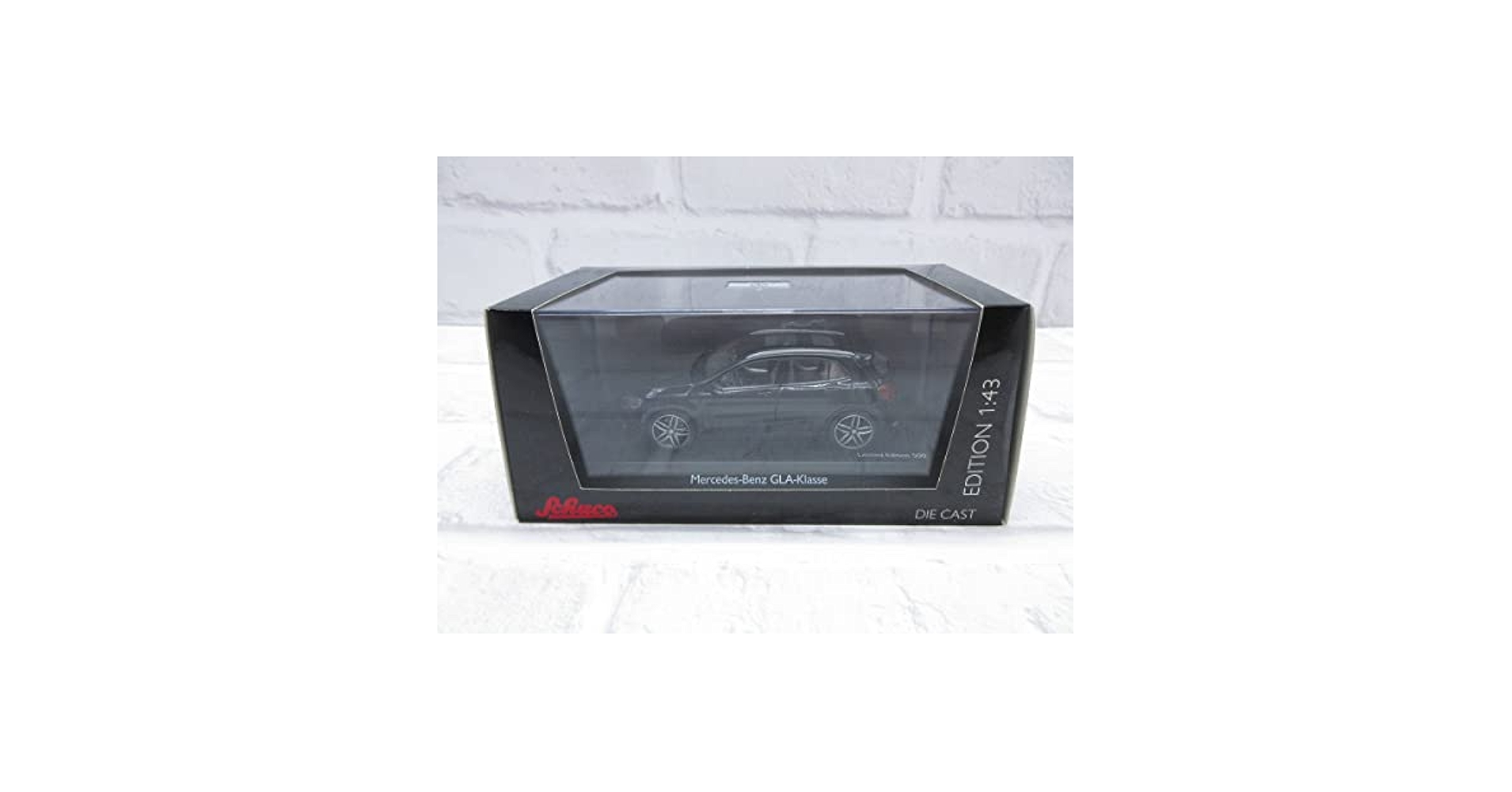 Mercedes-Benz GLA ミニカー 1/43 Spark 1:43 Mercedes-Benz GLA-Class 250 year 2017 silver