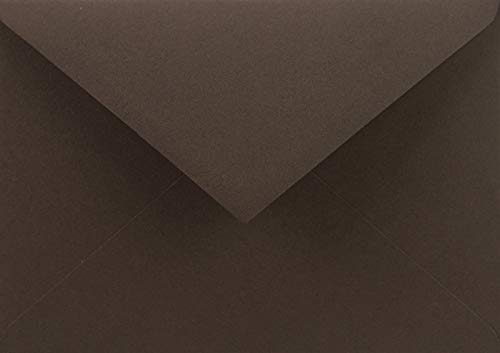 Formato corretto - a seconda che si desideri inviare biglietti, lettere o volantini, è necessario scegliere la dimensione giusta della busta. C6 (114 x 162 mm) – una delle dimensioni più popolari (A6 – fogli A4 piegati due volte).
