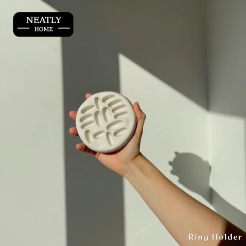 Image of Aesthetic Handmade Ring Holder Trinket Tray Handmade | Jewelry Organizer | Vanity Tray for Women | Minimalist Home Decor, Candle Holder & Multipurpose - 10 x 10 cm