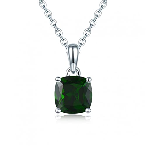 Pendentif péridot en argent massif avec sa chaîne en pierres précieuses vertes