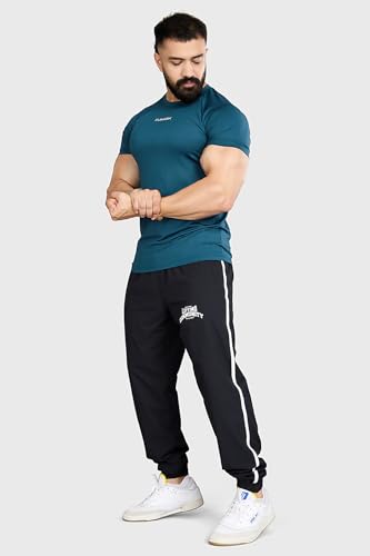 Image of FUAARK Men Solid Round Neck Slim Fit Tshirt