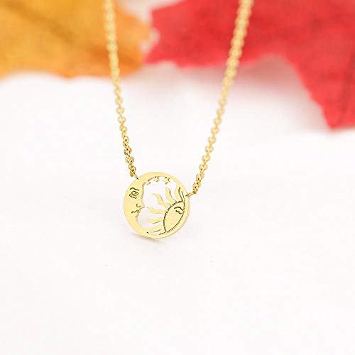 Collier moon pendentif vide en or parfait pour vos soirées - 2
