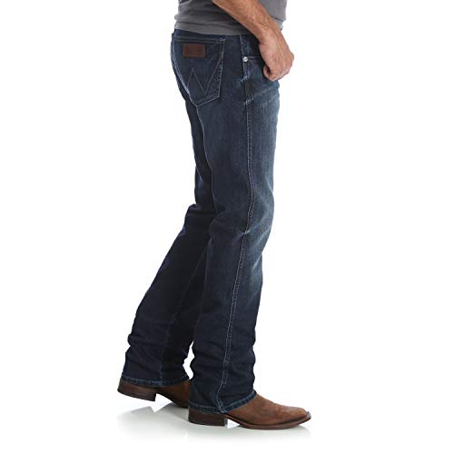 Image of Wrangler Men's Retro Slim Fit Straight Leg Jean