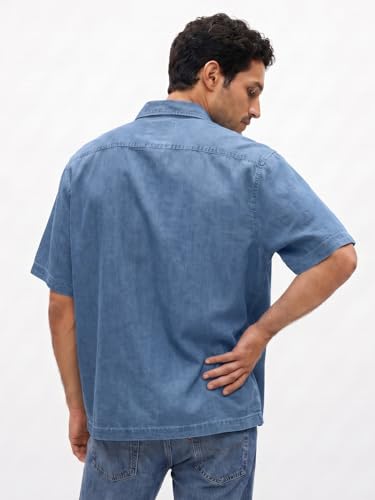 Image of Urbano Fashion Men's Oversized Fit Half Sleeve Washed Casual Denim Shirt
