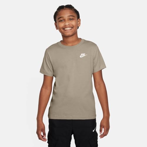 Nike Boys' Sportswear T-Shirt (Little Big Kid)2